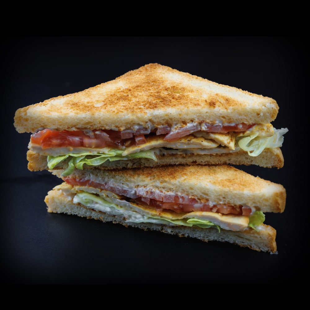 СЕНДВИЧ с курочкой 290 гр.