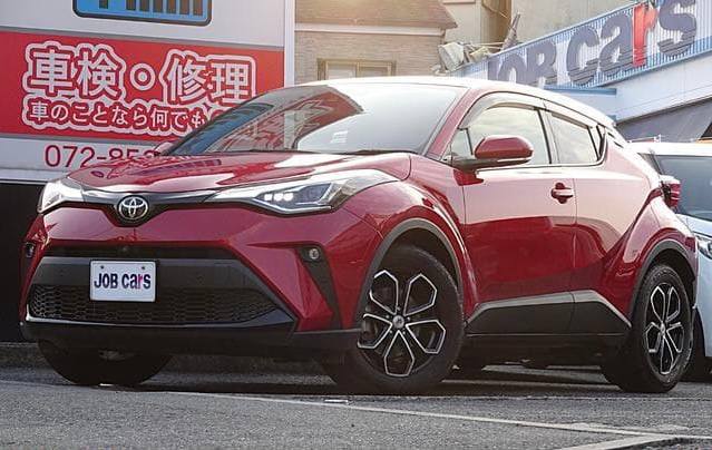 TOYOTA C-HR 2020г G-T 4WD TOYOTA C-HR 2020г G-T 4WD