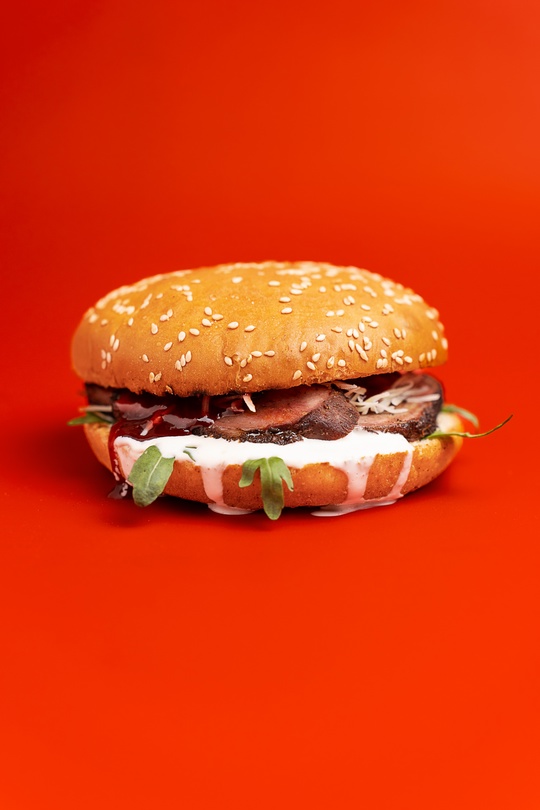 Бургер с уткой Бургер с уткой