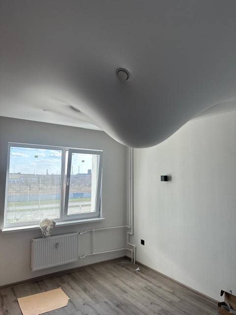 Слив воды с натяжных потолков Слив воды с натяжных потолков