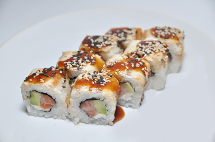 Ролл «Дракон» креветка Ролл «Дракон» креветка