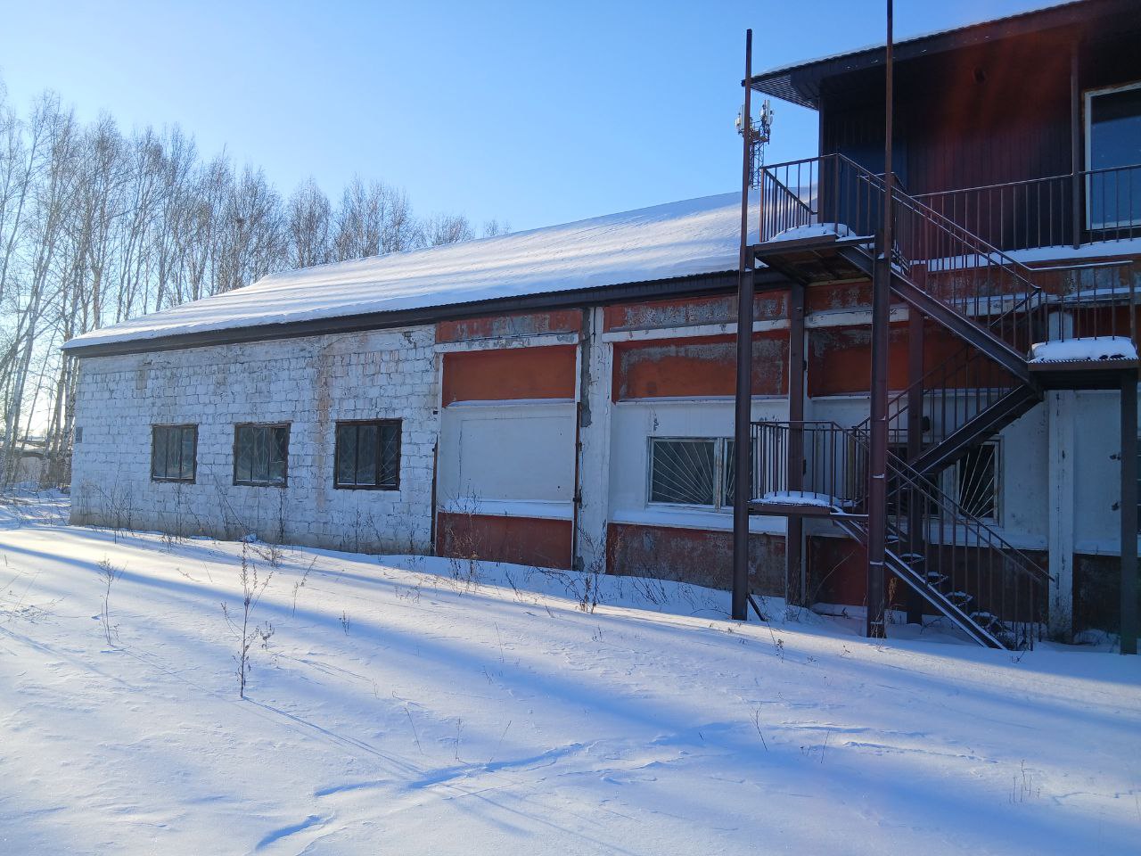 Продам нежилое помещение 