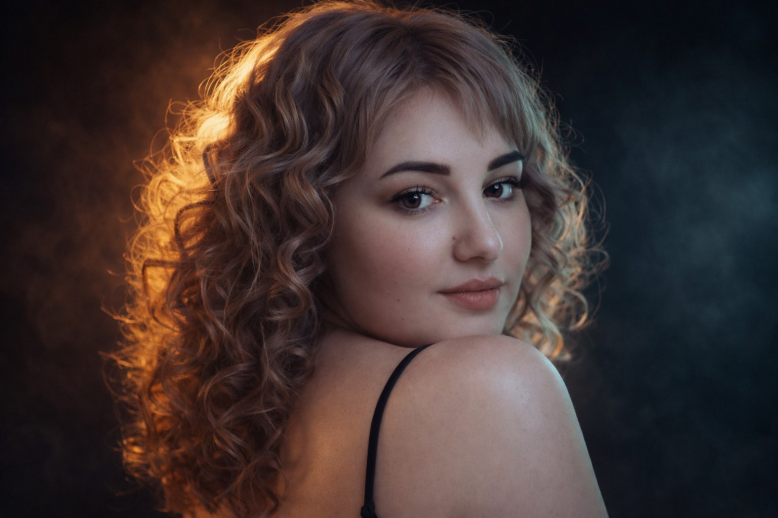 Вероника Любченко  Наращивание Ресниц