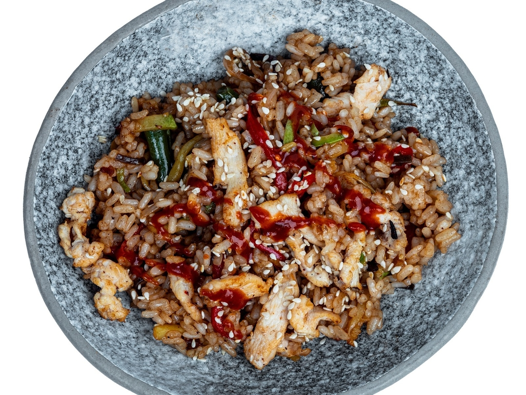 Тяхан с телятиной и яйцом