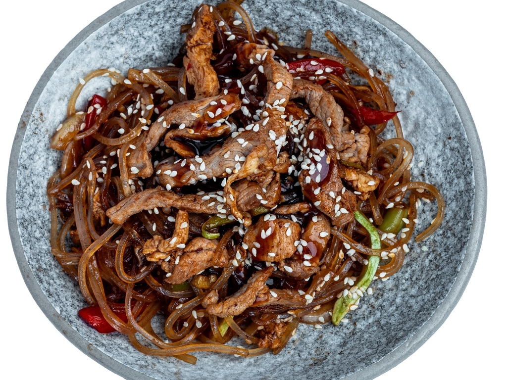 Харусаме со свининой и яйцом