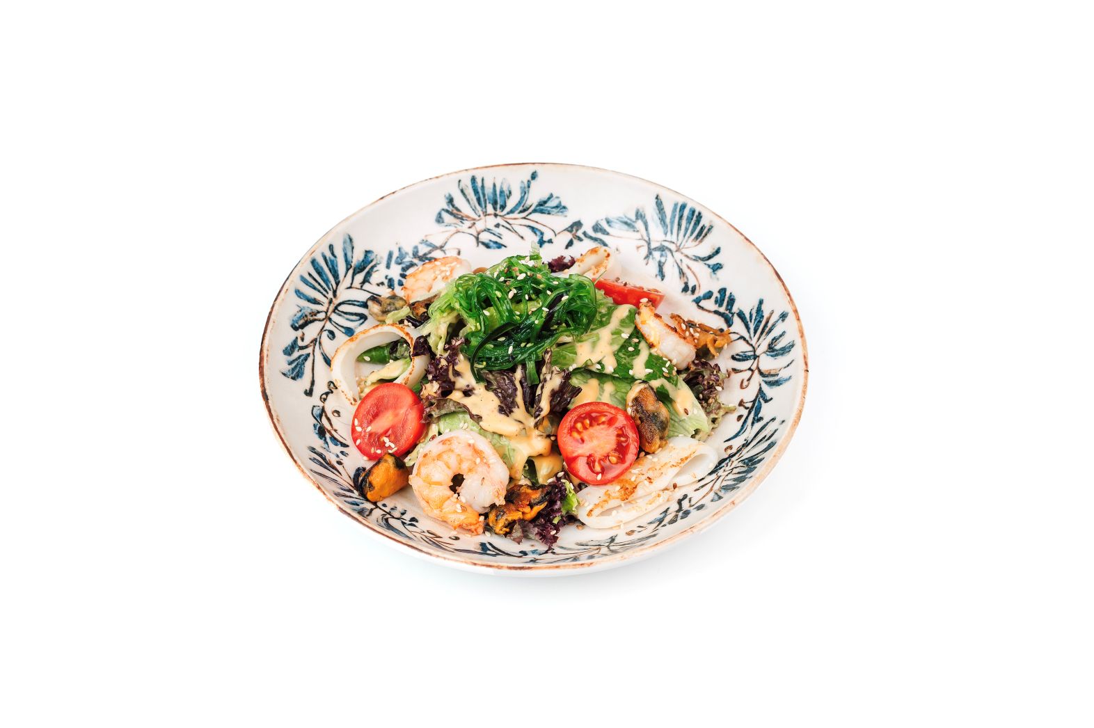 Средиземноморский салат с морскими гадами