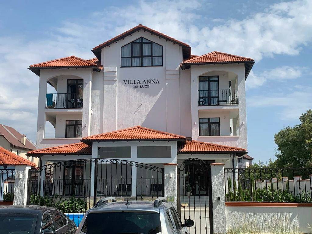 VILLA ANNA Deluxe Сеть семейных отелей