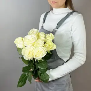 9 роз 70 см.