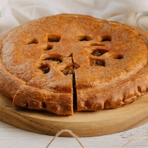 Пирог с капустой и грибами 1,5 кг.