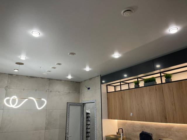 Натяжные потолки